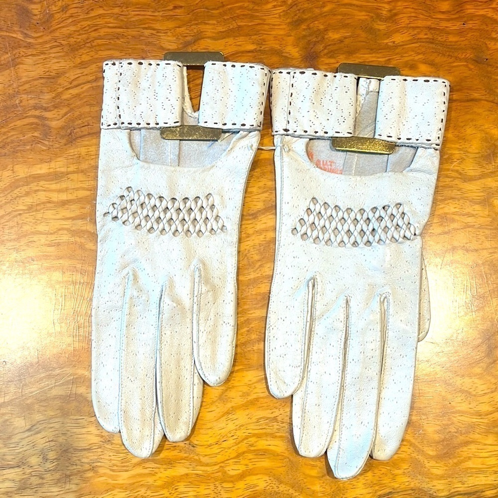 Van Raalte Sz 6.5 Vintage 8”Taupe Leather Lazer Goldtone Hardware Driver Gloves